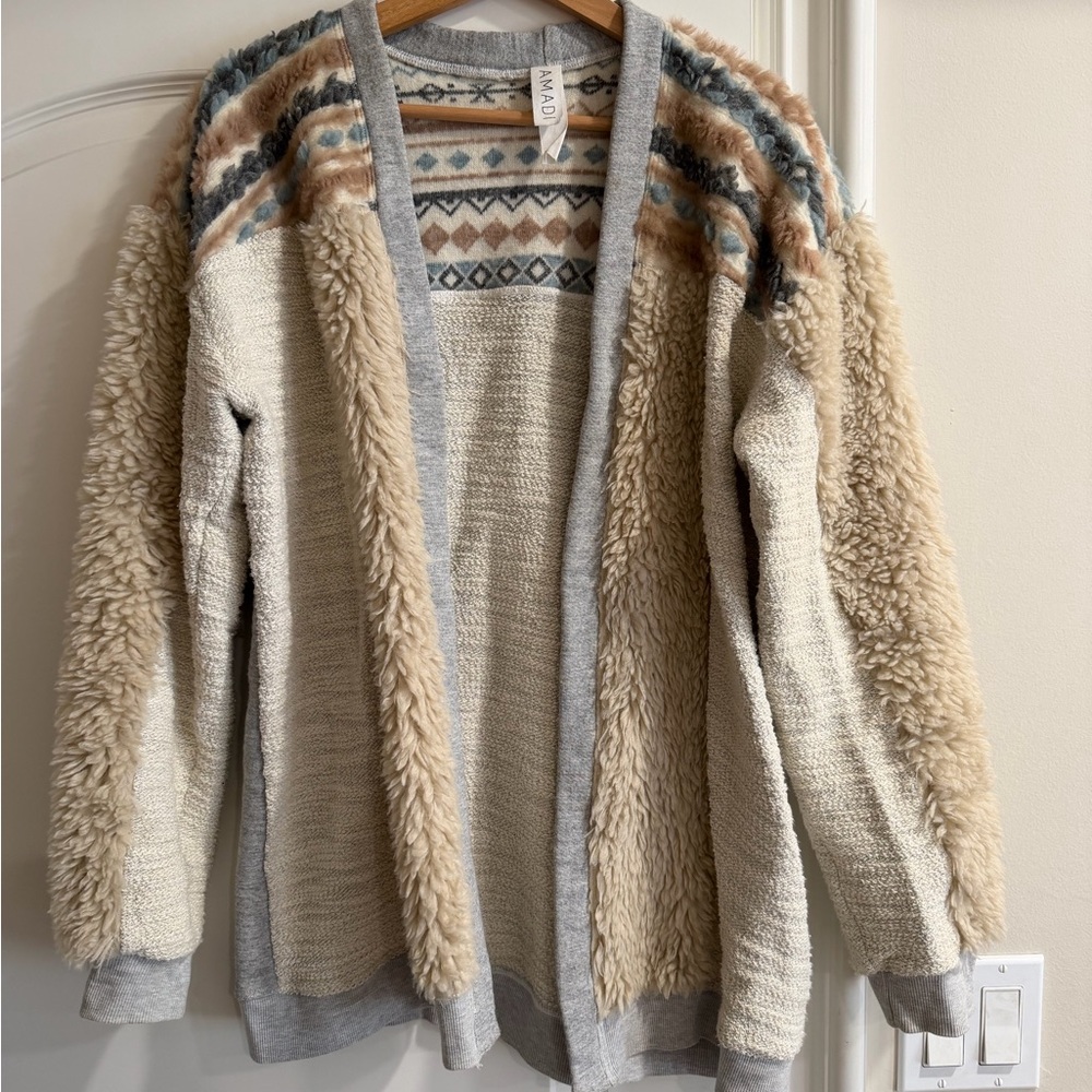 Cozy Gray and Cream Patterned women’s Sweater